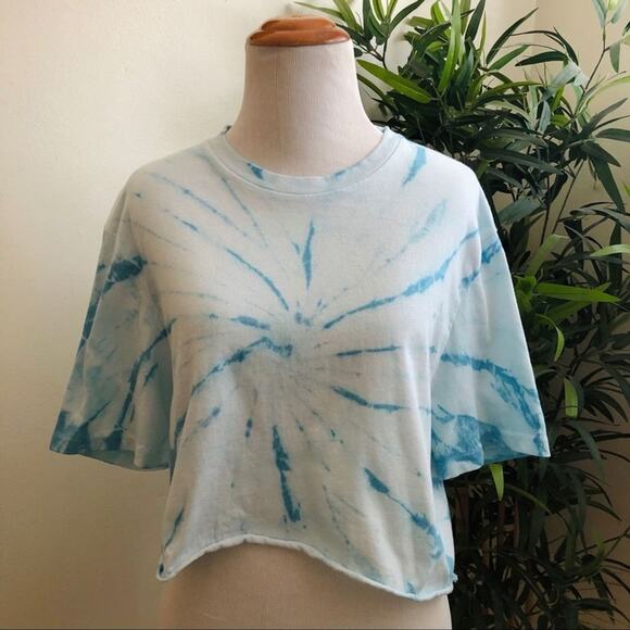 Custom Tie dye Crop top | blue spiral | S/M - Picture 1 of 4
